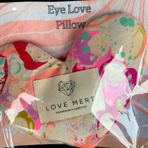 Boutique eye pillow